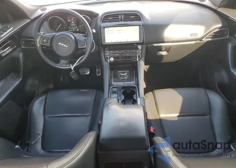 2019 Jaguar F-Pace Premium из США, поврежденный, VIN SADCJ2FXXKA602321